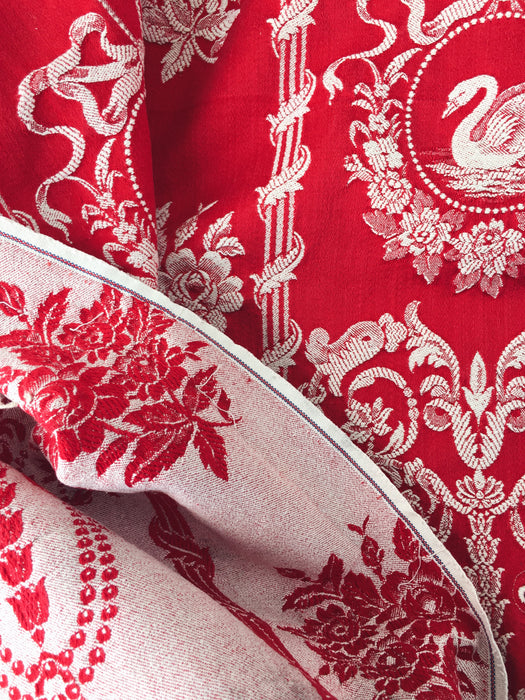 Swans and flowers in red ticking. Spain c.1960 - Lot of 2 pieces