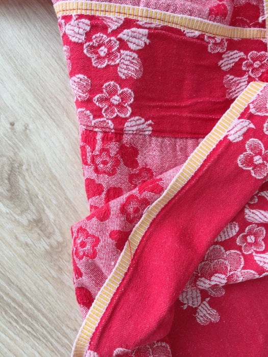 Large flowers in red ticking. Spain c.1900 - Lot of 3 pieces