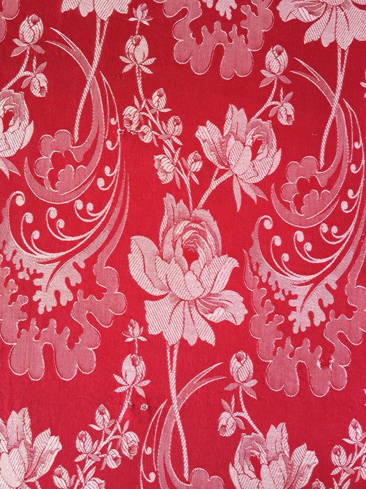 Large flowers in red ticking. Spain c.1940 - 48×172 cm 