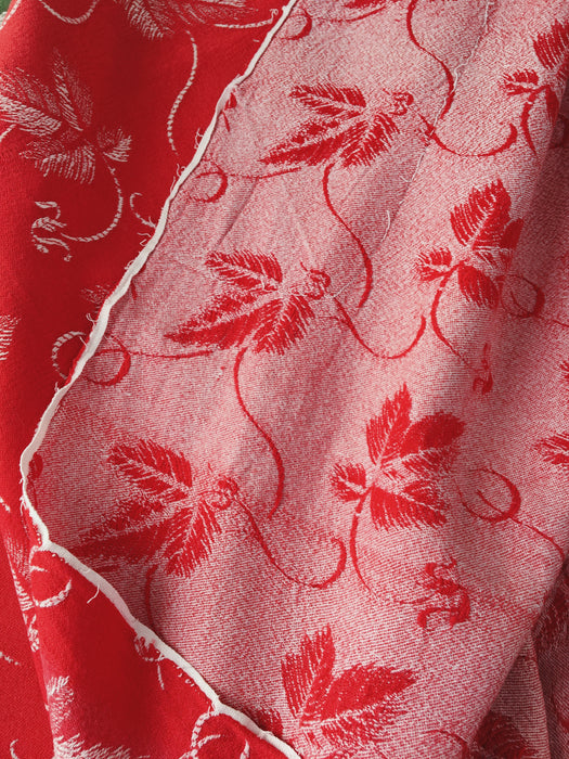 Red ticking with vine leaves. Spain c.1940 - Lot of 4 pieces