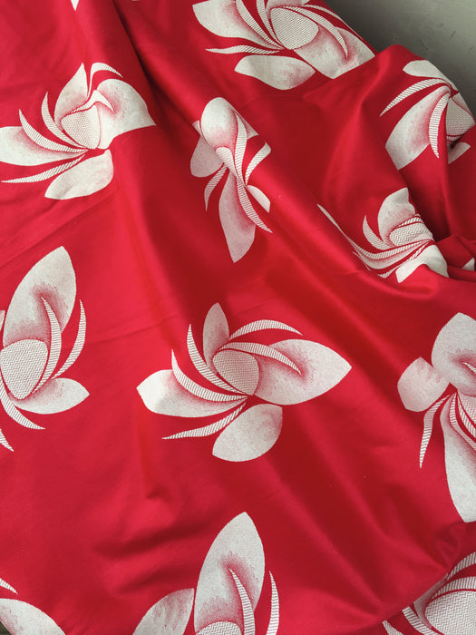 Red ticking with abstract flowers. Spain c.1950 - 4.2 meters