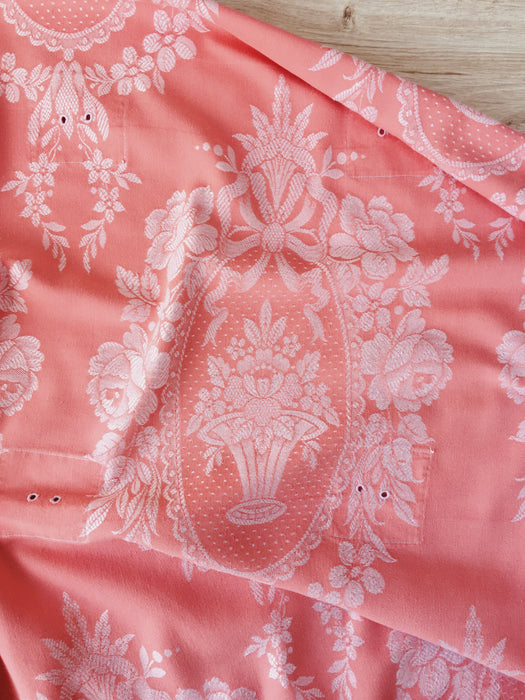 Baskets with flowers in pink ticking. Spain c.1930 - Lot of 2 pieces