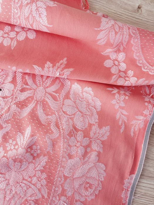 Baskets with flowers in pink ticking. Spain c.1930 - Lot of 2 pieces