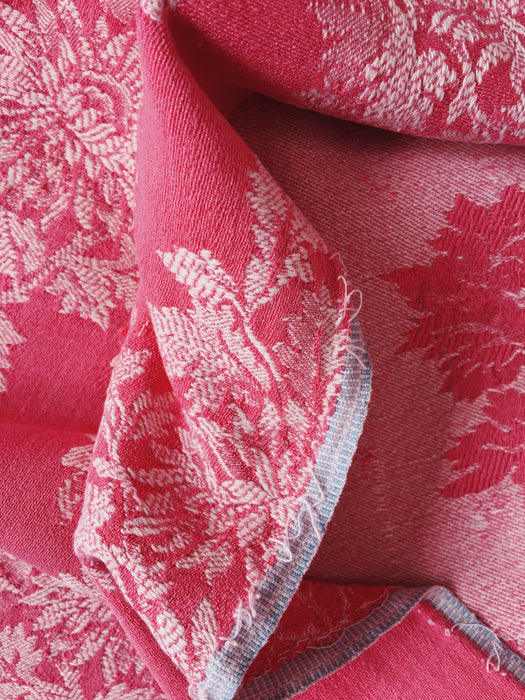 Pink ticking with chrysanthemums. Spain c.1930 - 110×55 cm