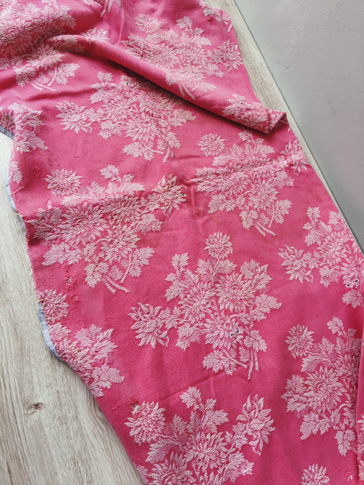 Pink ticking with chrysanthemums. Spain c.1930 - 110×55 cm