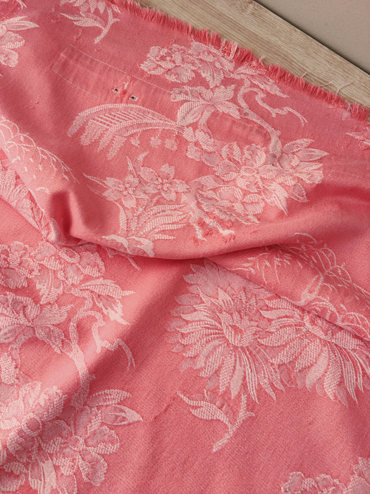 Pink ticking with chrysanthemums and possibly Mount Fuji. Spain c.1950 - 110×70 cm 