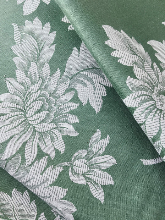 Green ticking with chrysanthemums. Spain c.1930 - 140 cm × 1.8 meters (3.6 m avail.)