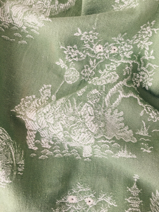 Olive green ticking with chinoiserie. Spain c.1930 - 84×84 cm