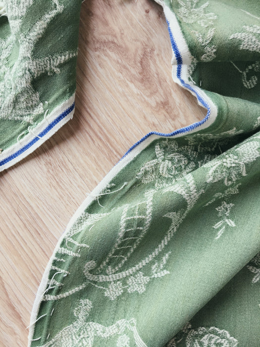 Olive green ticking with a couple of dancers. Spain c.1930 - 116×100 cm