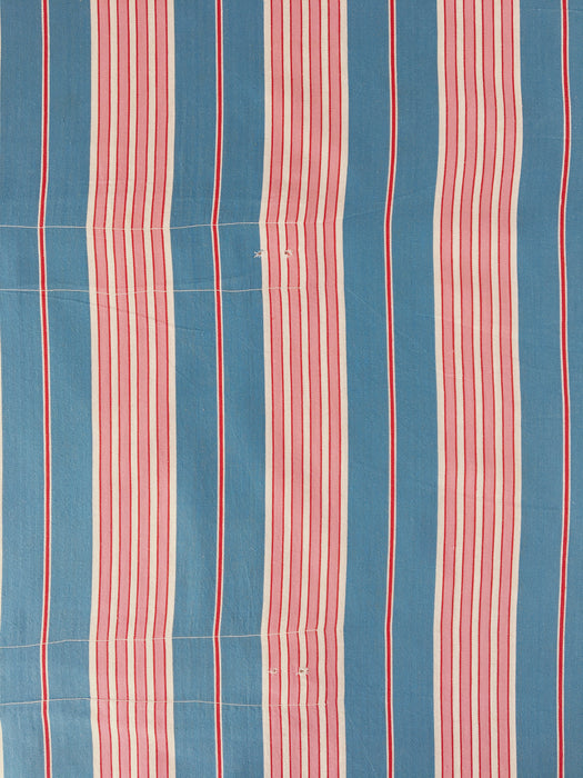 “Four pink stripes and one more” Cheerful ticking fabric. Spain c.1940 - 139×394 cm