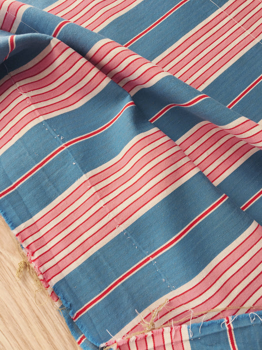 “Four pink stripes and one more” Cheerful ticking fabric. Spain c.1940 - 139×394 cm