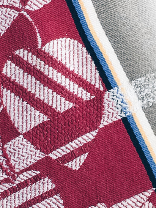 Ticking mix of jacquard and stripes in burgundy and gray. Spain c.1940 - 41×215 cm