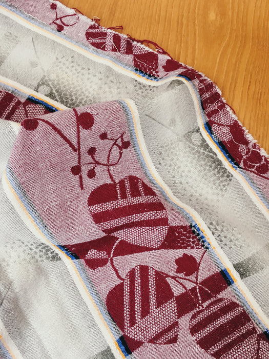 Ticking mix of jacquard and stripes in burgundy and gray. Spain c.1940 - 41×215 cm