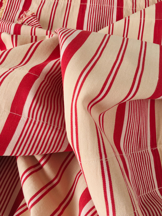 Ticking in beige, yellow and red stripes. Spain c.1950 - Lot of 3 pieces