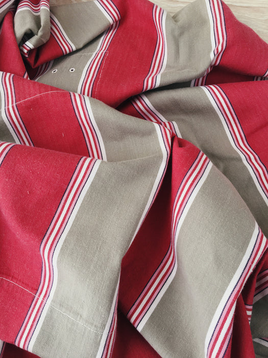 Ticking in beige and red stripes. Spain c.1950 - Lot of 4 pieces
