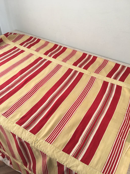 Red and gray striped ticking. Spain c.1900 - 133 cm × 2.7 meters