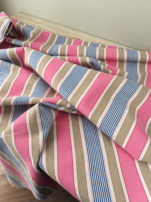 Ticking in pink, blue and taupe stripes. Very rare. Spain c.1950 - 117×328 cm 