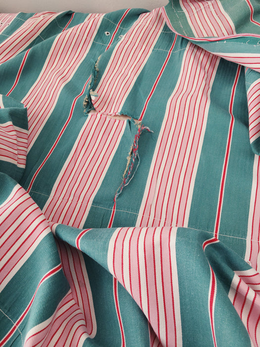 Ticking in green and pink stripes. Spain c.1940 - 133×190 cm