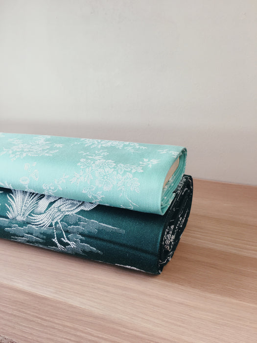 Green flowers ticking yardage. Spain c.1950 - Various pieces